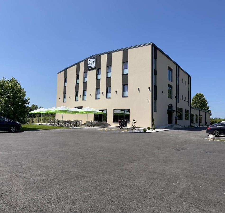 Arena Bakarni Hotel Brčko Exterior foto